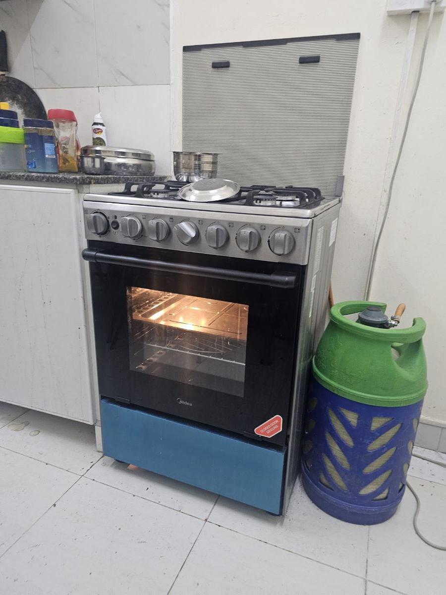 Cooking range with Built-in Oven + Grill Burner - Image 2