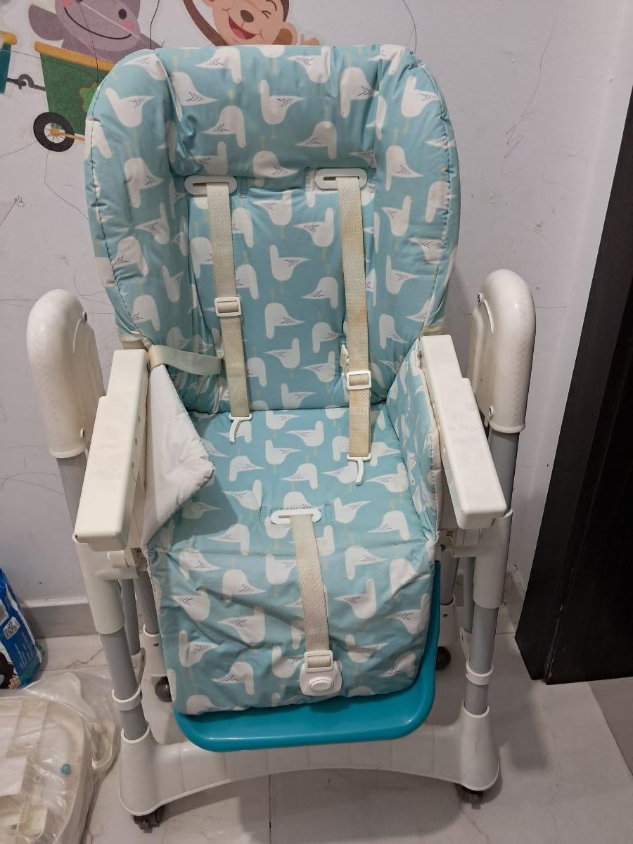 Juniors feeding chair - Image 1