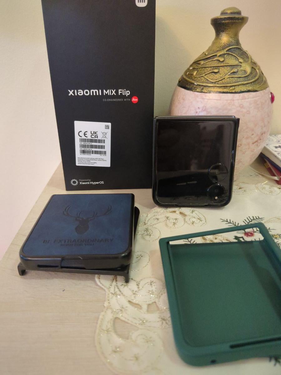 Xiaomi mix flip like new with bill - Image 1