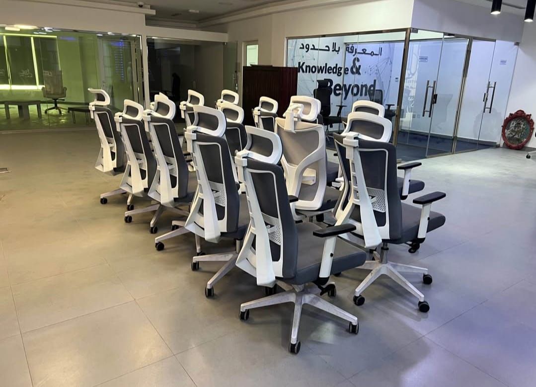 Used office furniture selling - Image 17