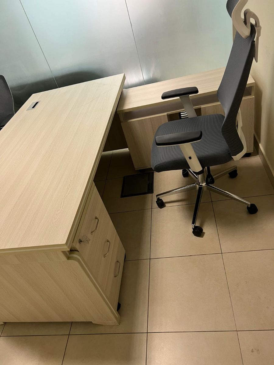 Used office furniture buy and selling 33740365 - Image 1