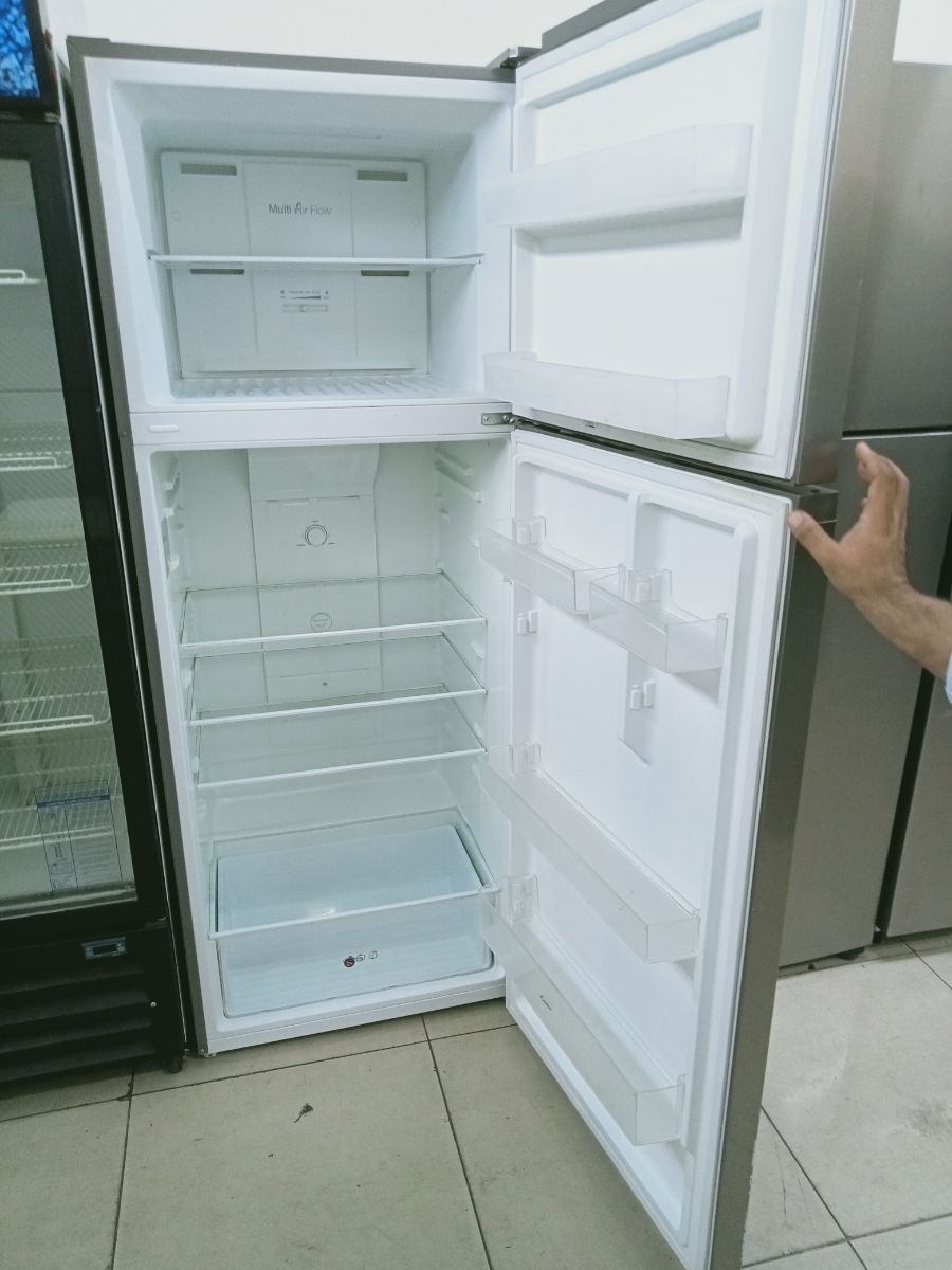 Candy refrigerator available for sale - Image 2