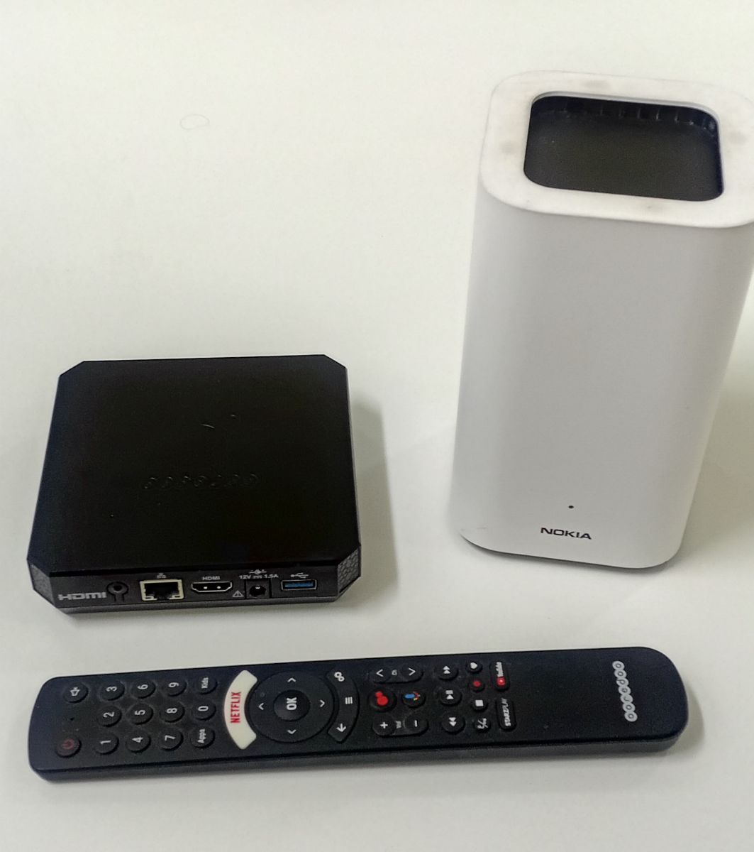 Oreedoo router and receiver with remote - Image 2