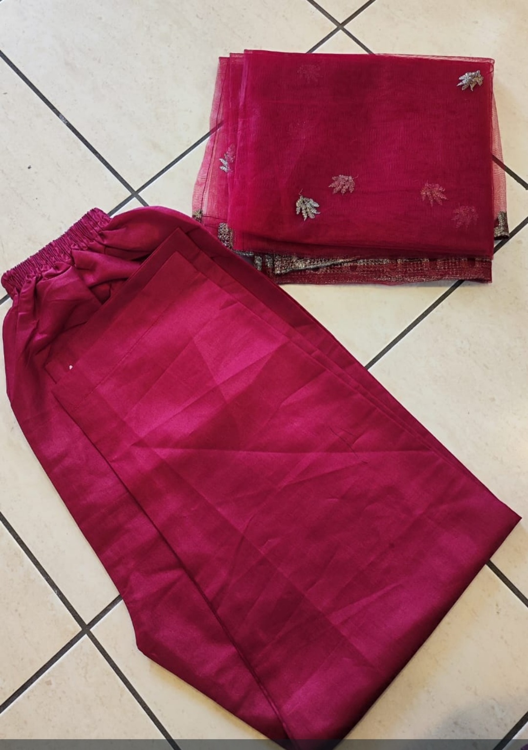 Women stuff - Image 4