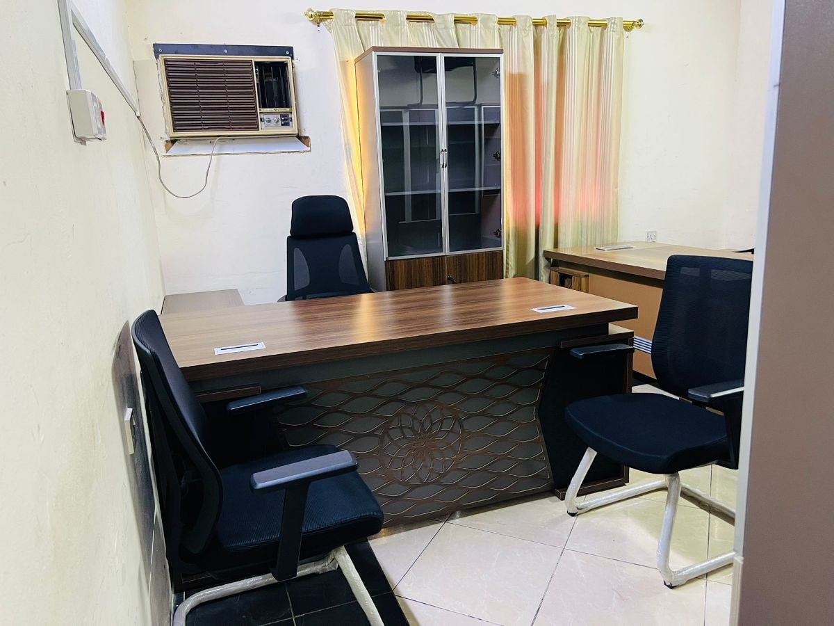 Used office desk and chair buy and sell 55157083 - Image 5