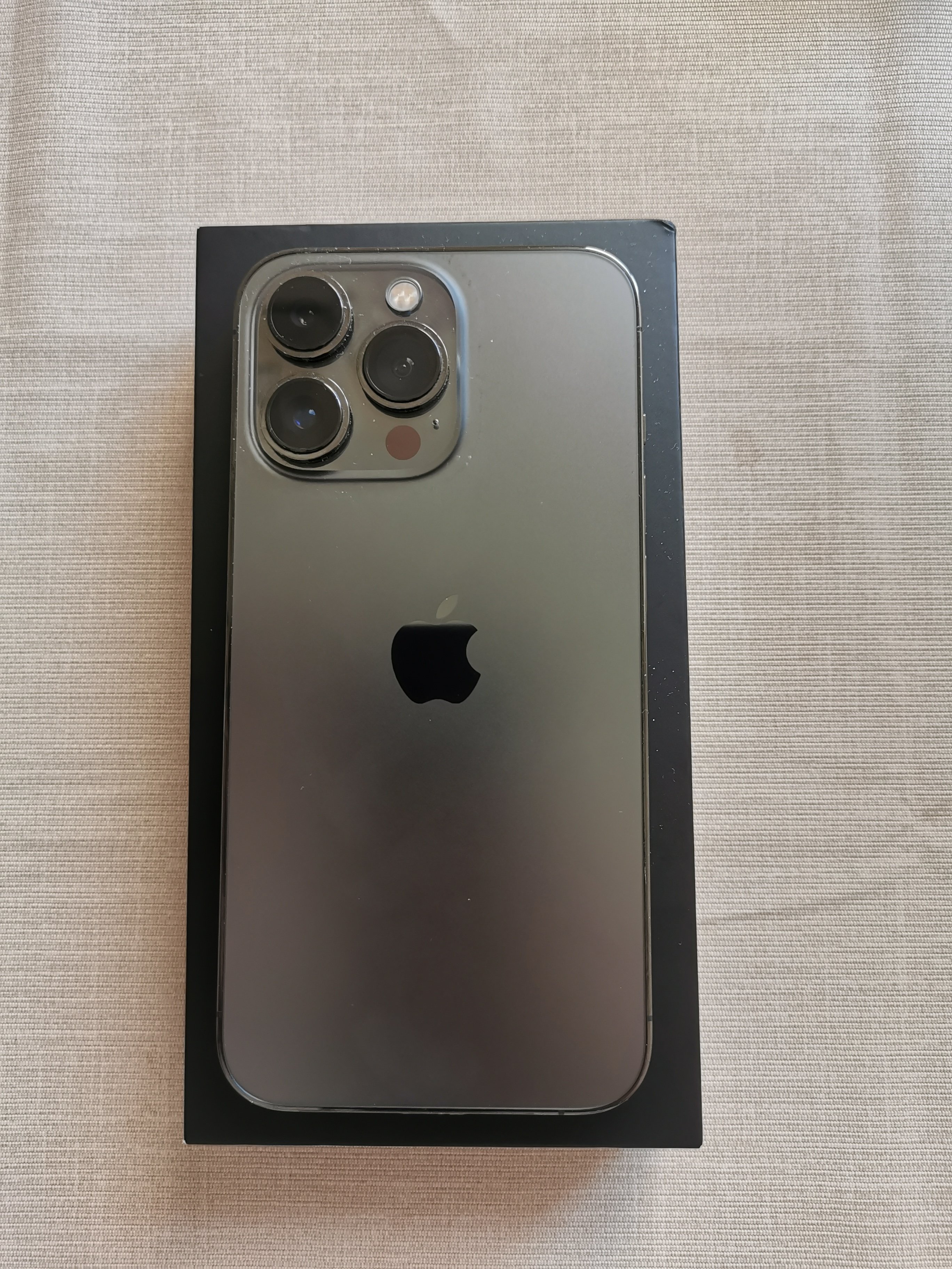 iPhone 13 pro - 256 GB - Image 1