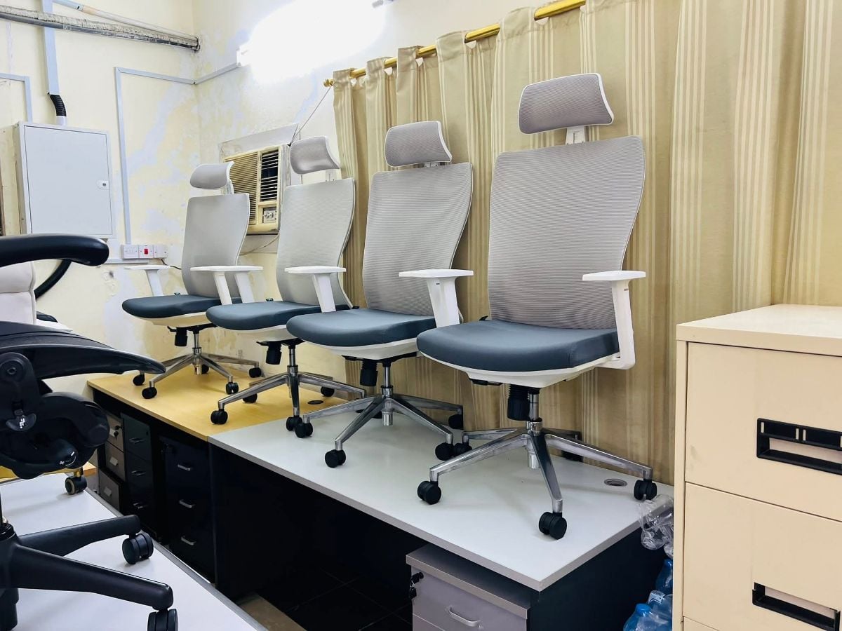 Used office furniture buy sell in qatar 55157083 - Image 4