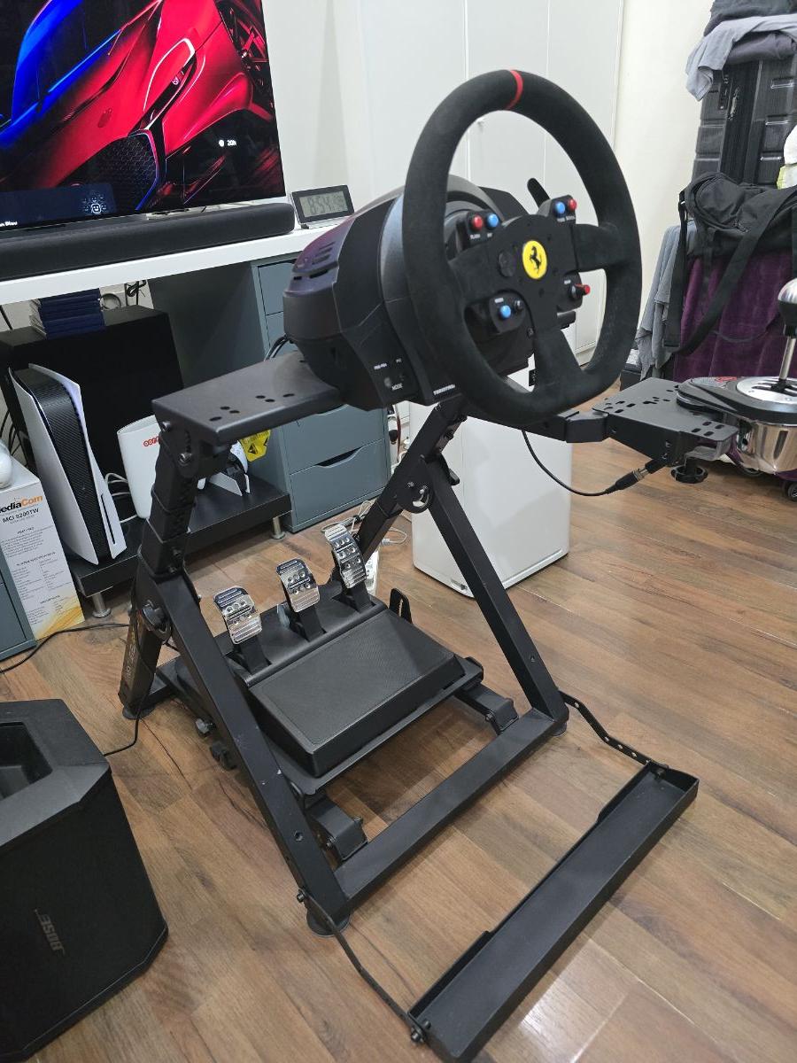 Next Level Racing Wheel Stand 2.0 + Thrustmaster T300 Ferrari Integral Racing Wheel Alcantara Edition + TH8A Shifter - Image 8
