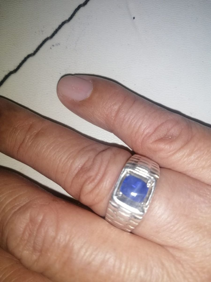 Mens Ring Blue Sapphire - Image 5