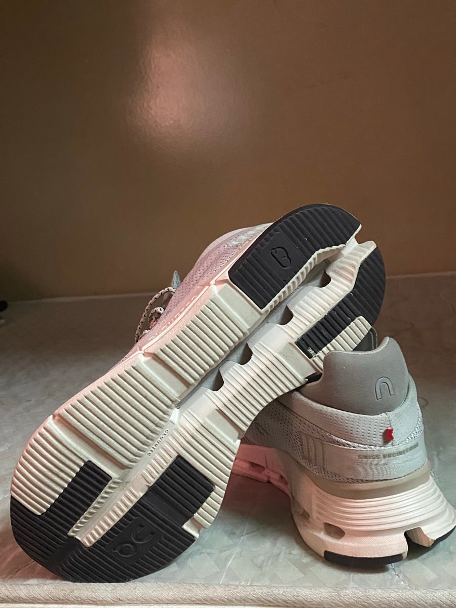 ON CLOUDNOVA RUNNING SHOES - Image 6