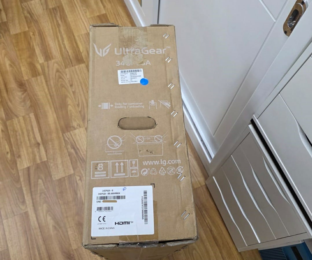LG UltraGear 34 inch Curved READ DESCRIPTION - Image 10