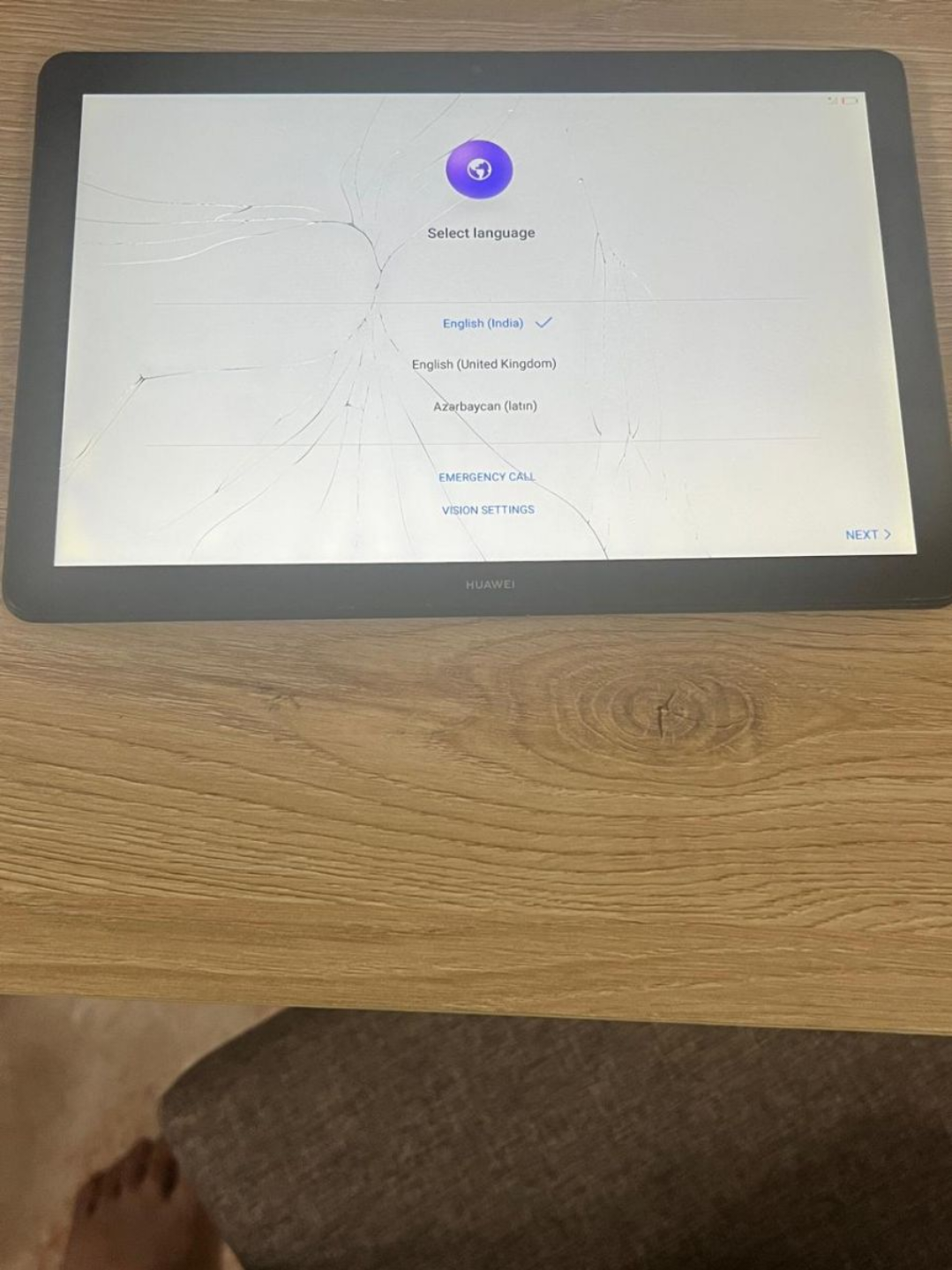 Huawei 10.1" tablet - Image 3