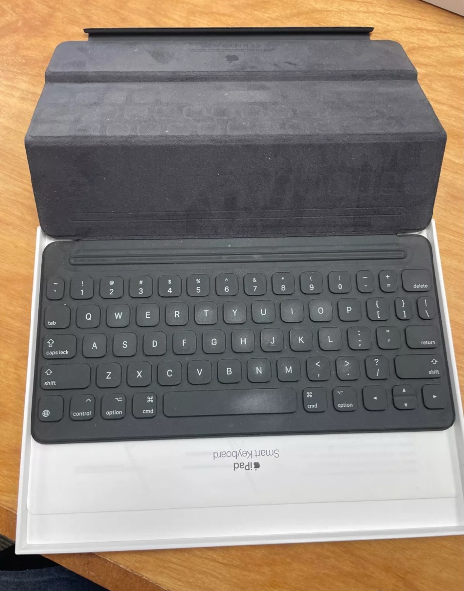 Apple iPad Smart Keyboard iPad Air 3 , 7 , 10.5 inch - Image 5