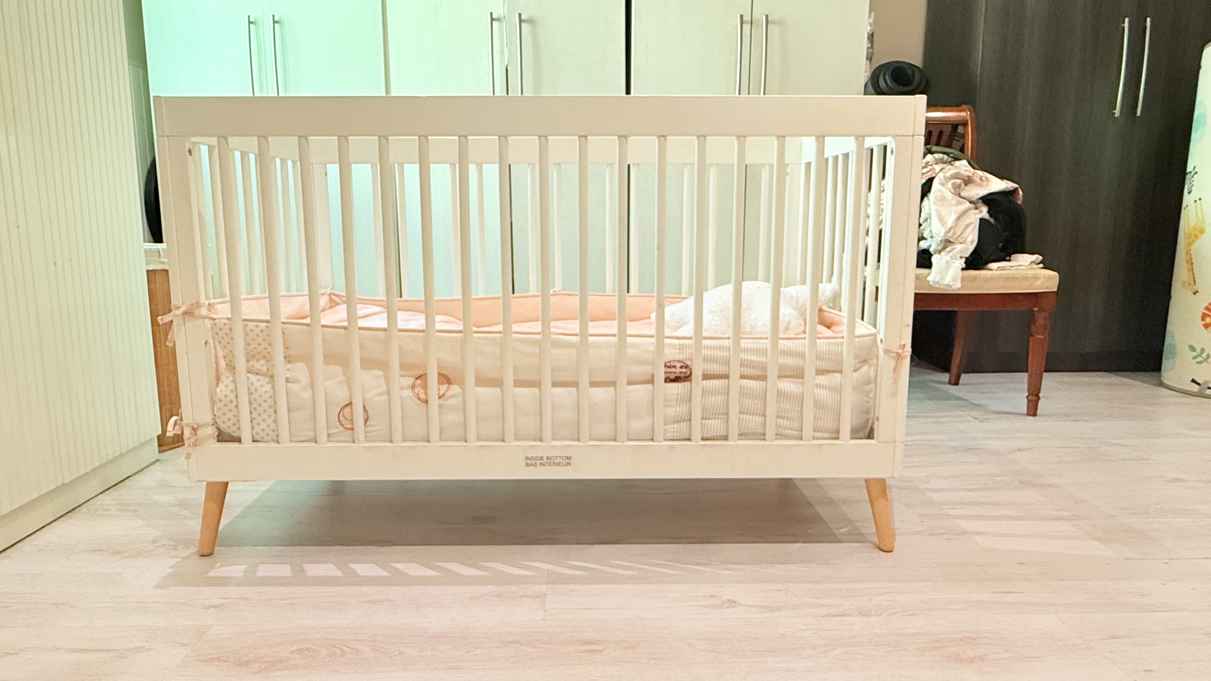 Baby crib with mattress  - Image 3