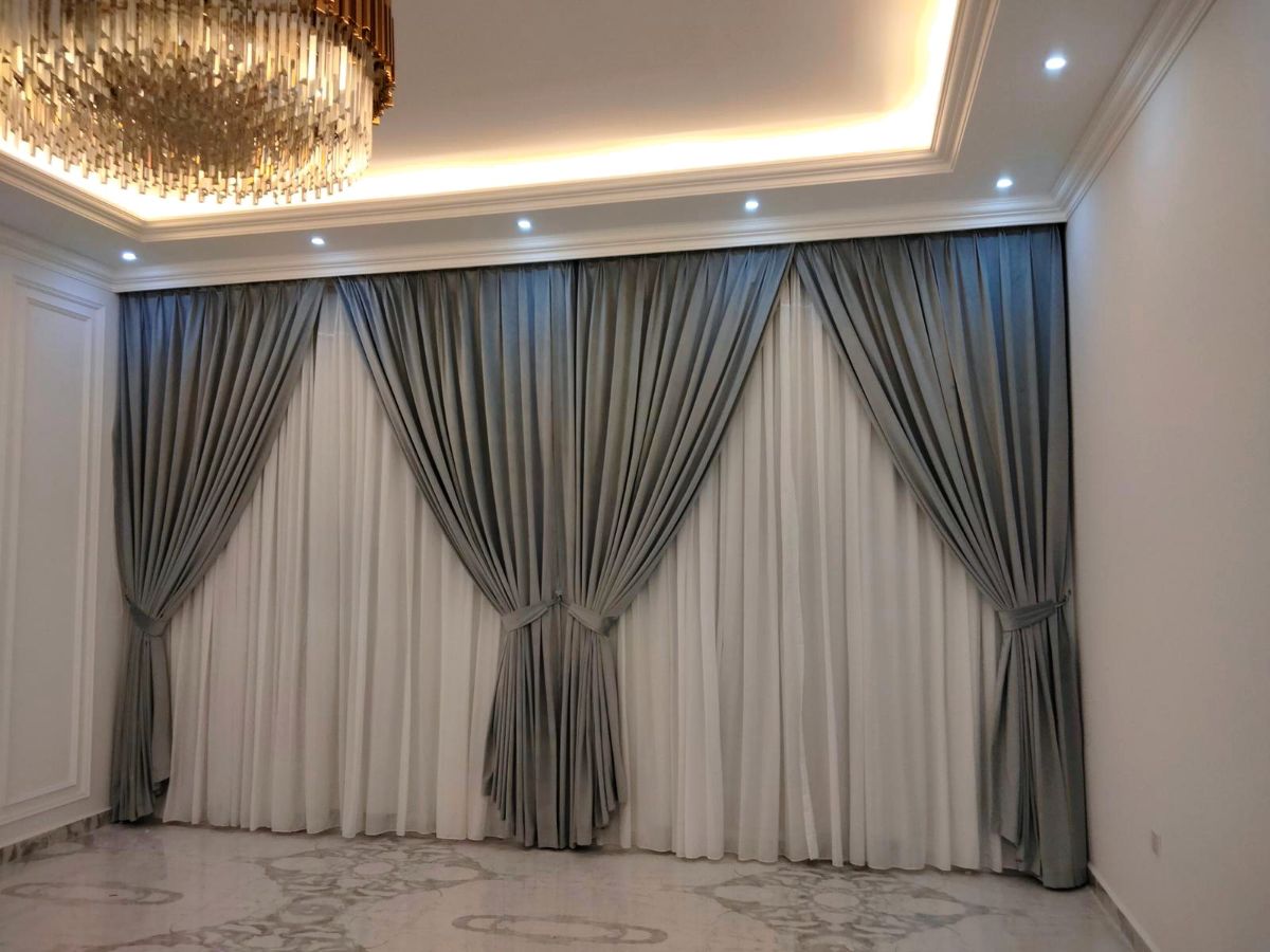 Curting, Carpet, Sofa, Wallpaper,  Furniture - Image 11