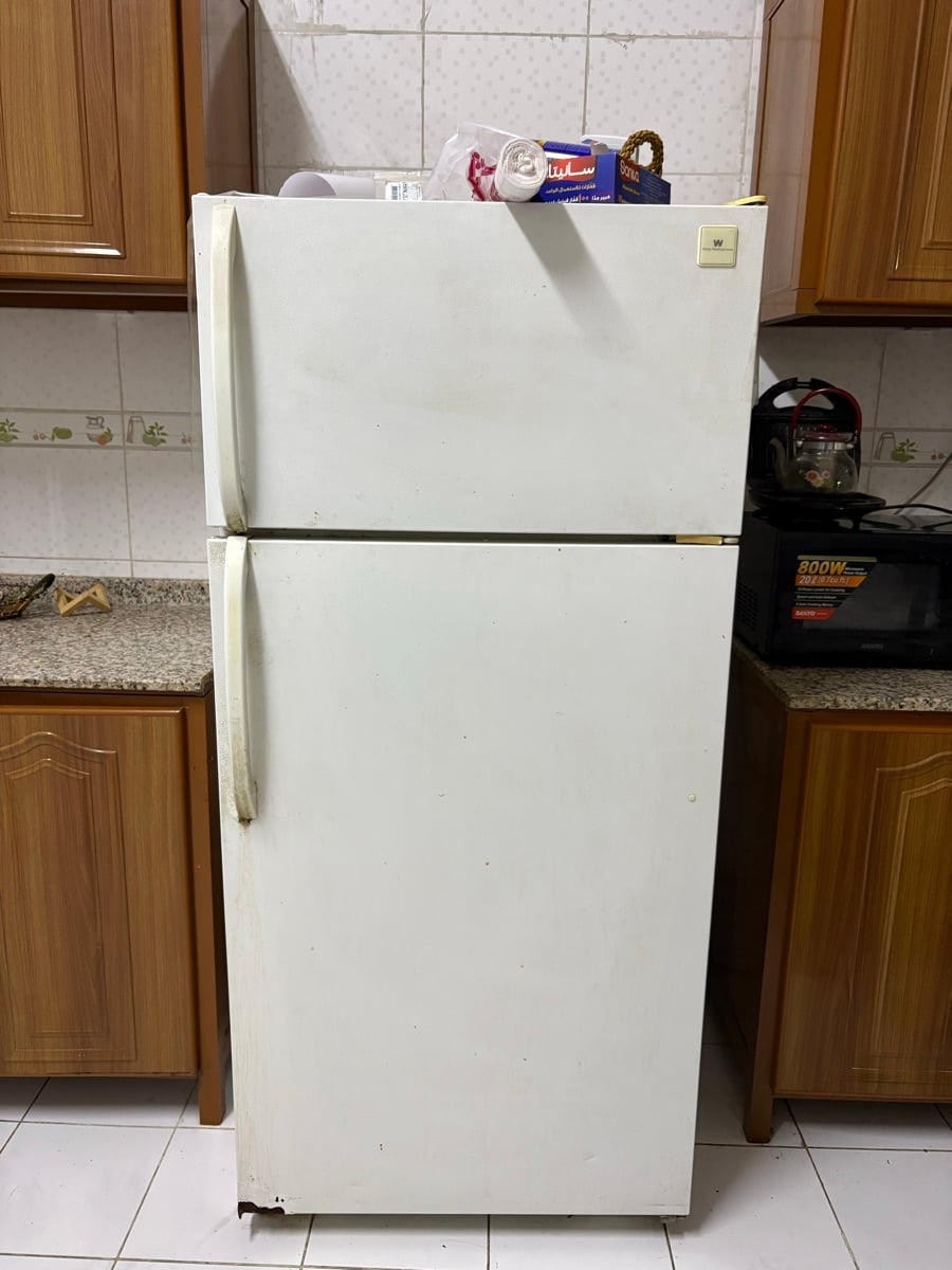 Fridge with freezer - Image 2