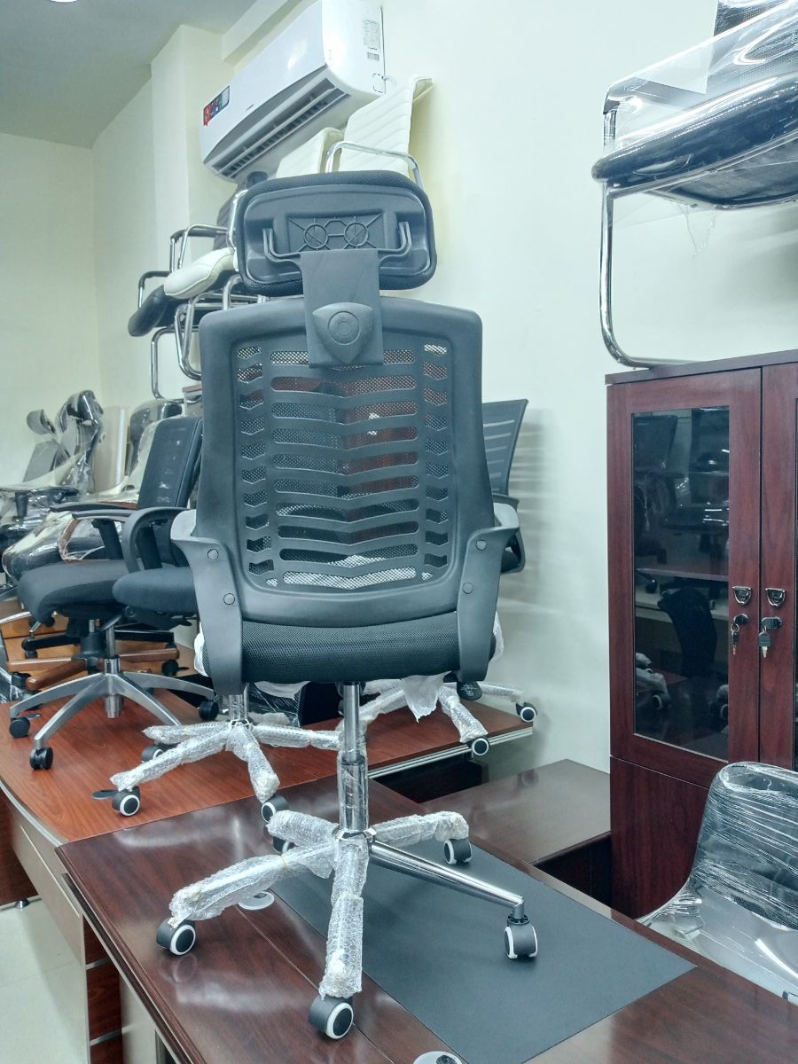 Used office furniture buy and sale - Image 18
