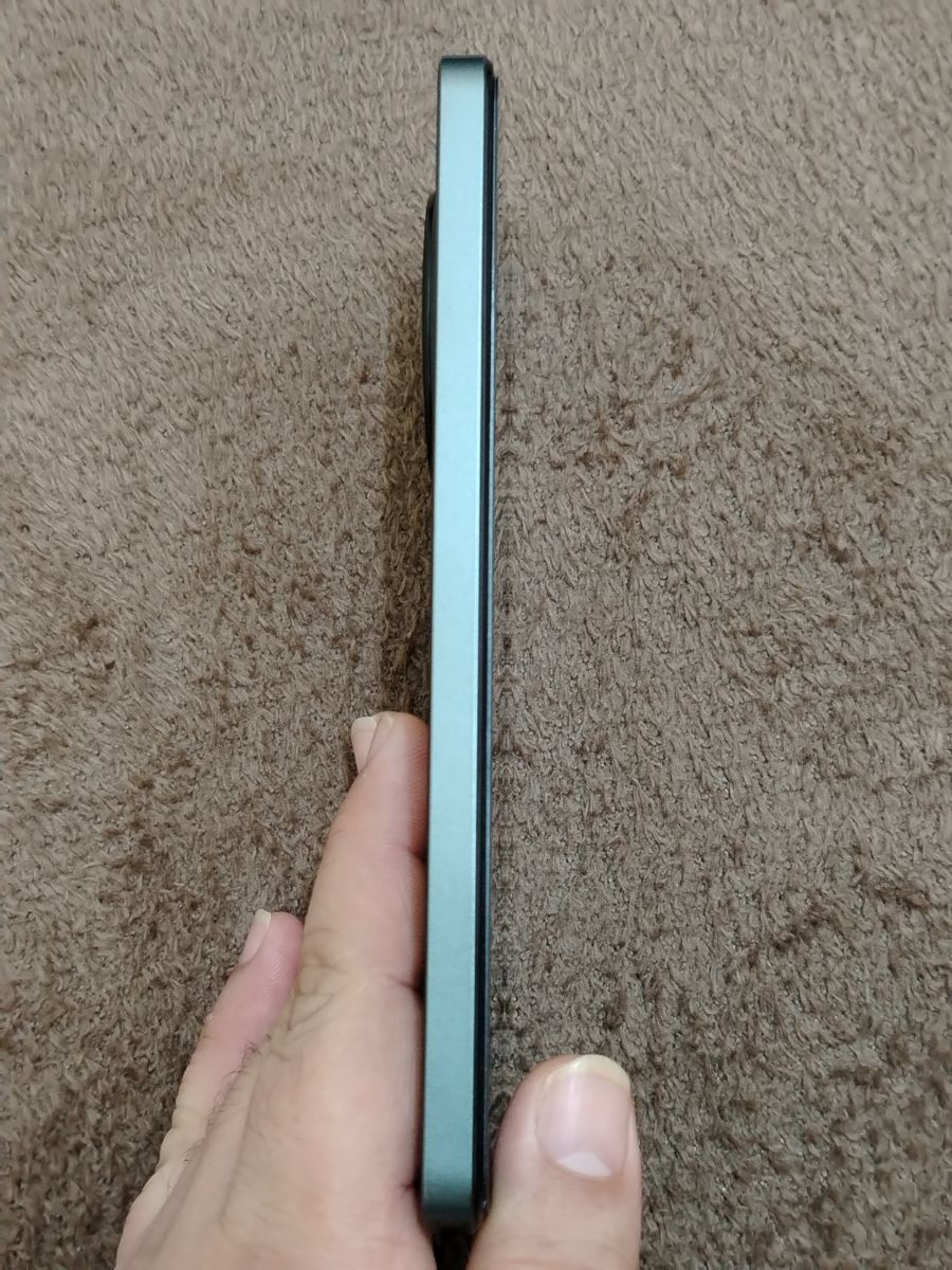 Realme 12x 5g (6+6/128)128 only phone - Image 5
