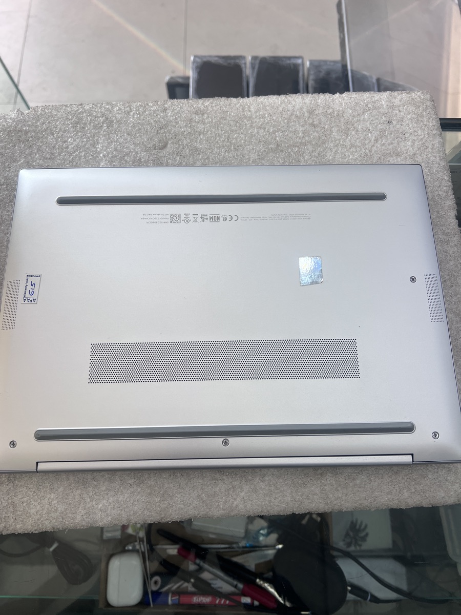 HP EliteBook  840 G9 - Image 4