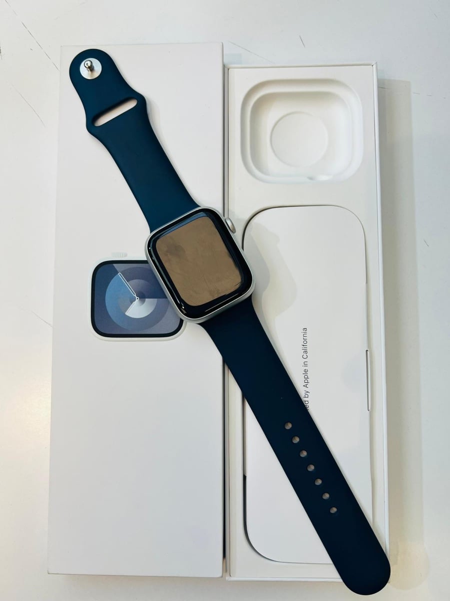 Apple Watch series 9 45mm - Image 2