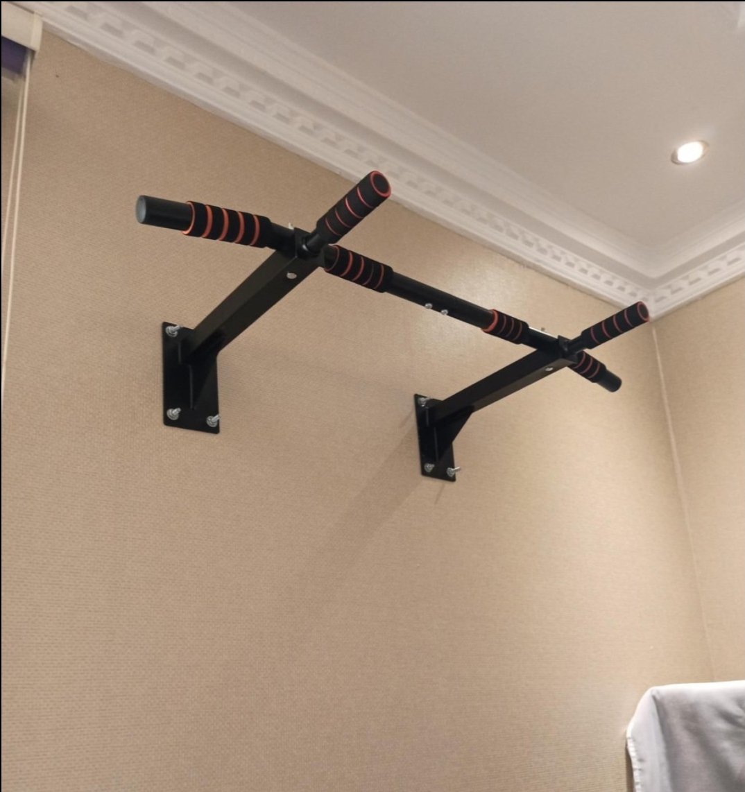 Pull Up Bar For Wall - Image 1
