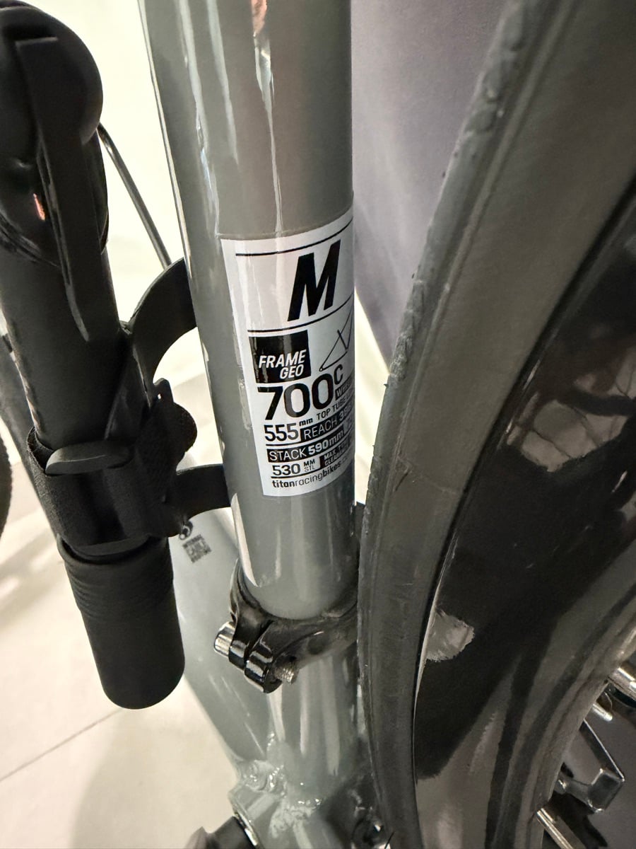 Like New Titan Racing Road Bike - Image 2