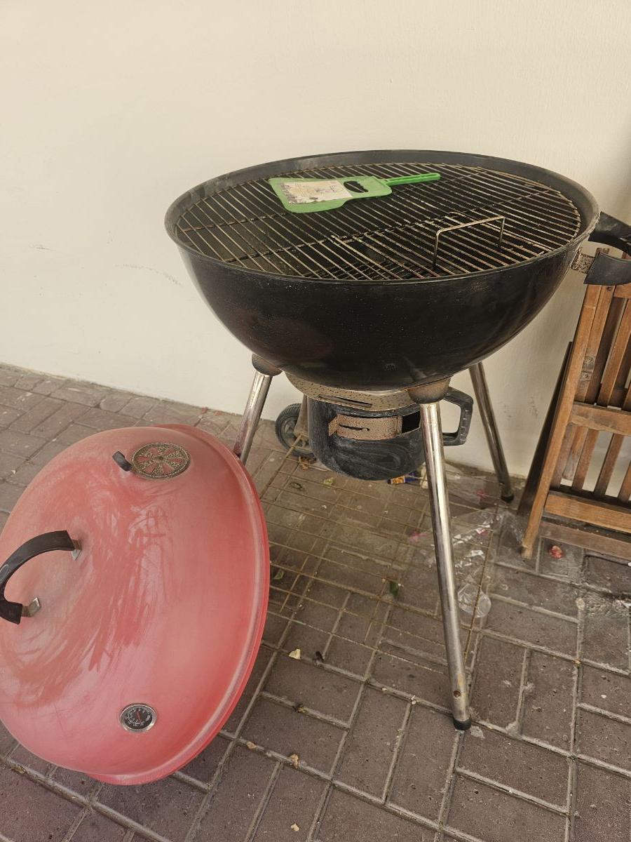 Big bbq +delivery +tools - Image 1