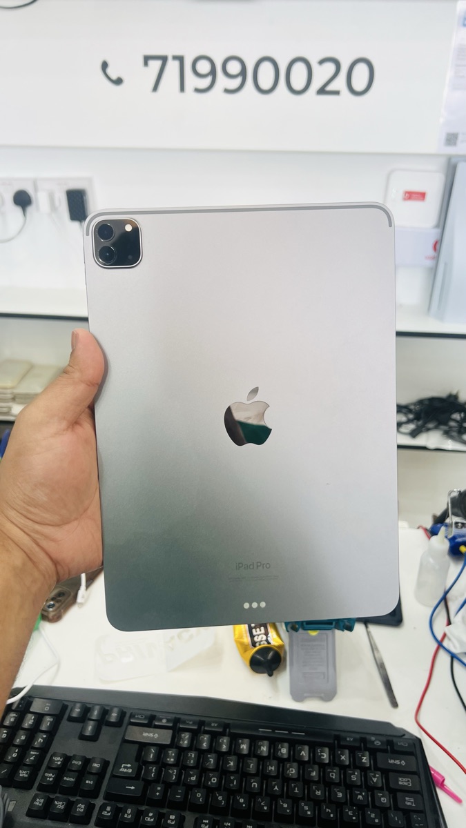 Ipad pro 11 256 Gb 4Th generatiom - Image 2