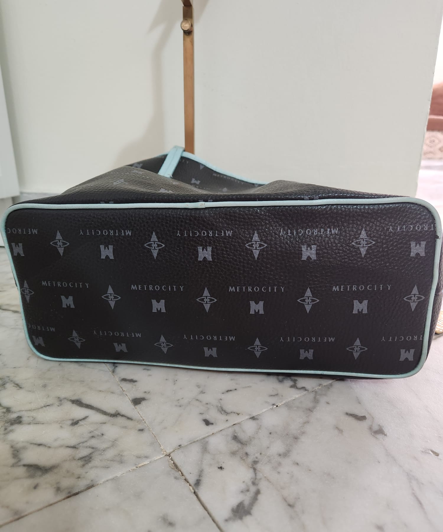 Metro City Bag (used) - Image 5