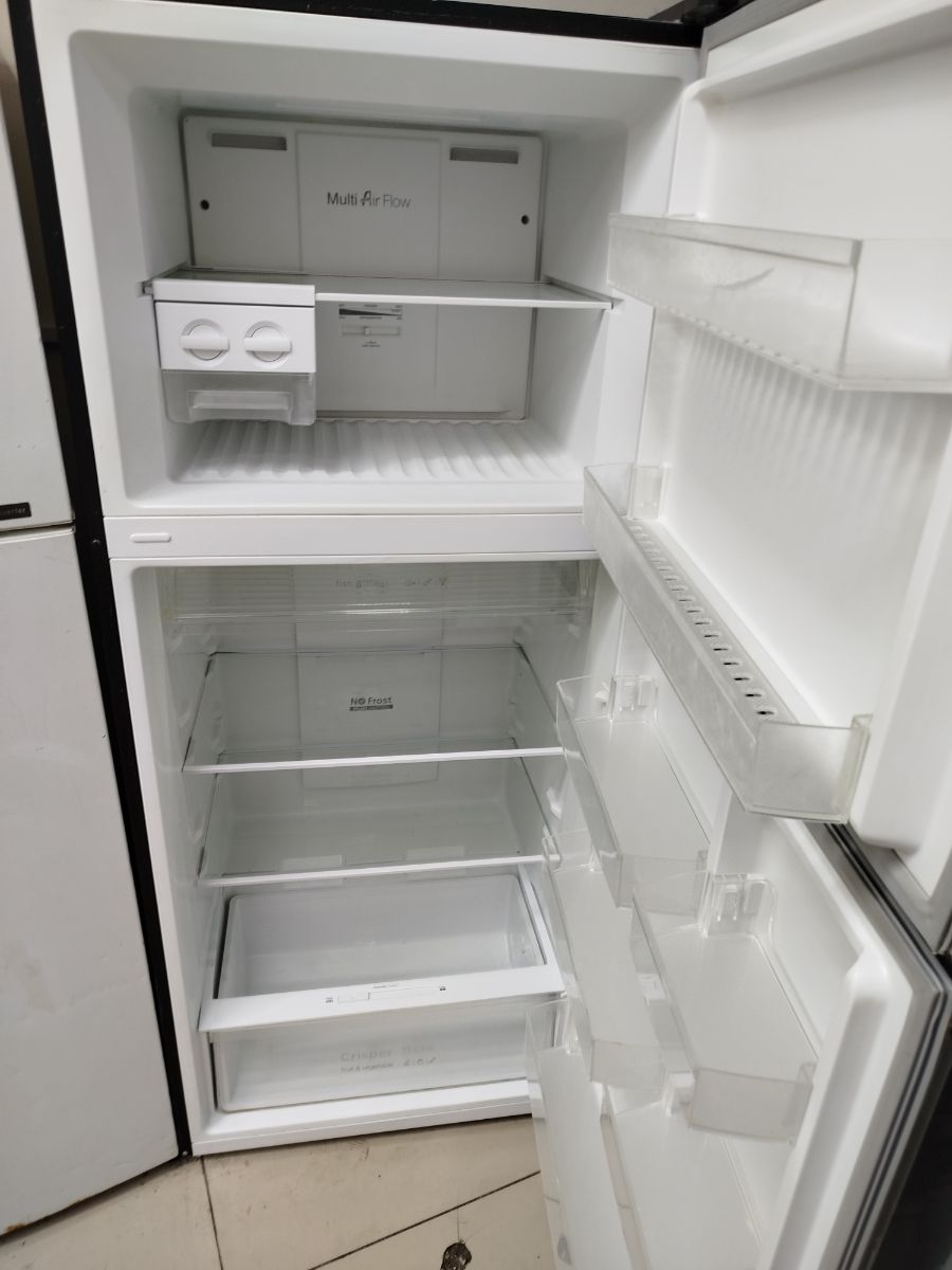 Chiq same same new condition refrigerator for sale - Image 2