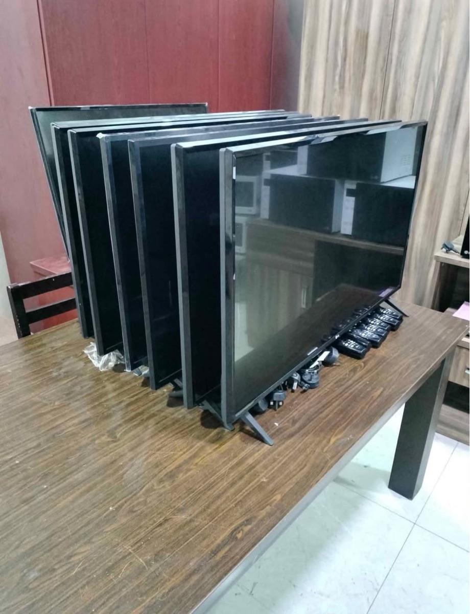 Qatar airways furniture - Image 20