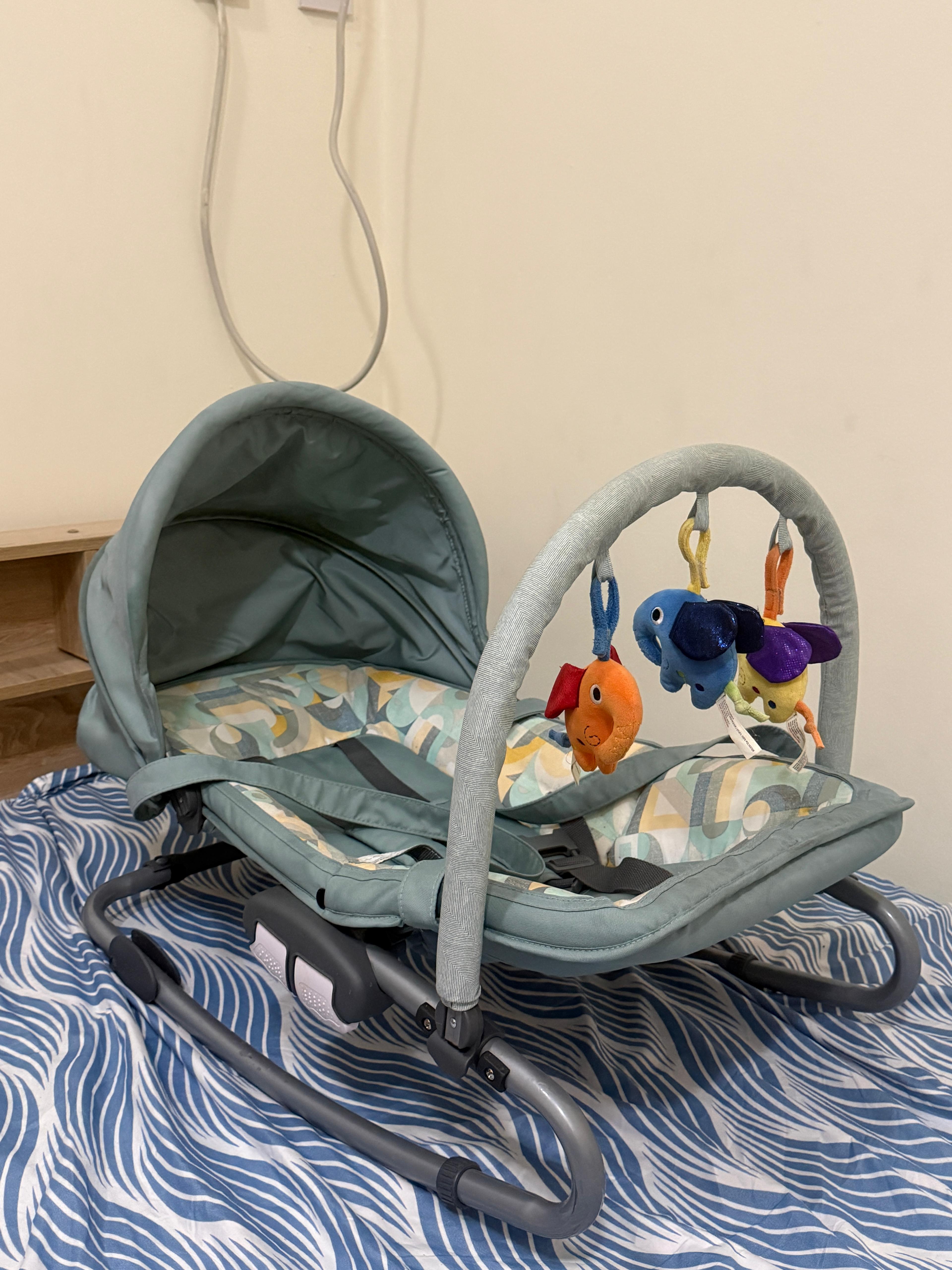 Junior brand baby tuff deluxe rocker - Image 2