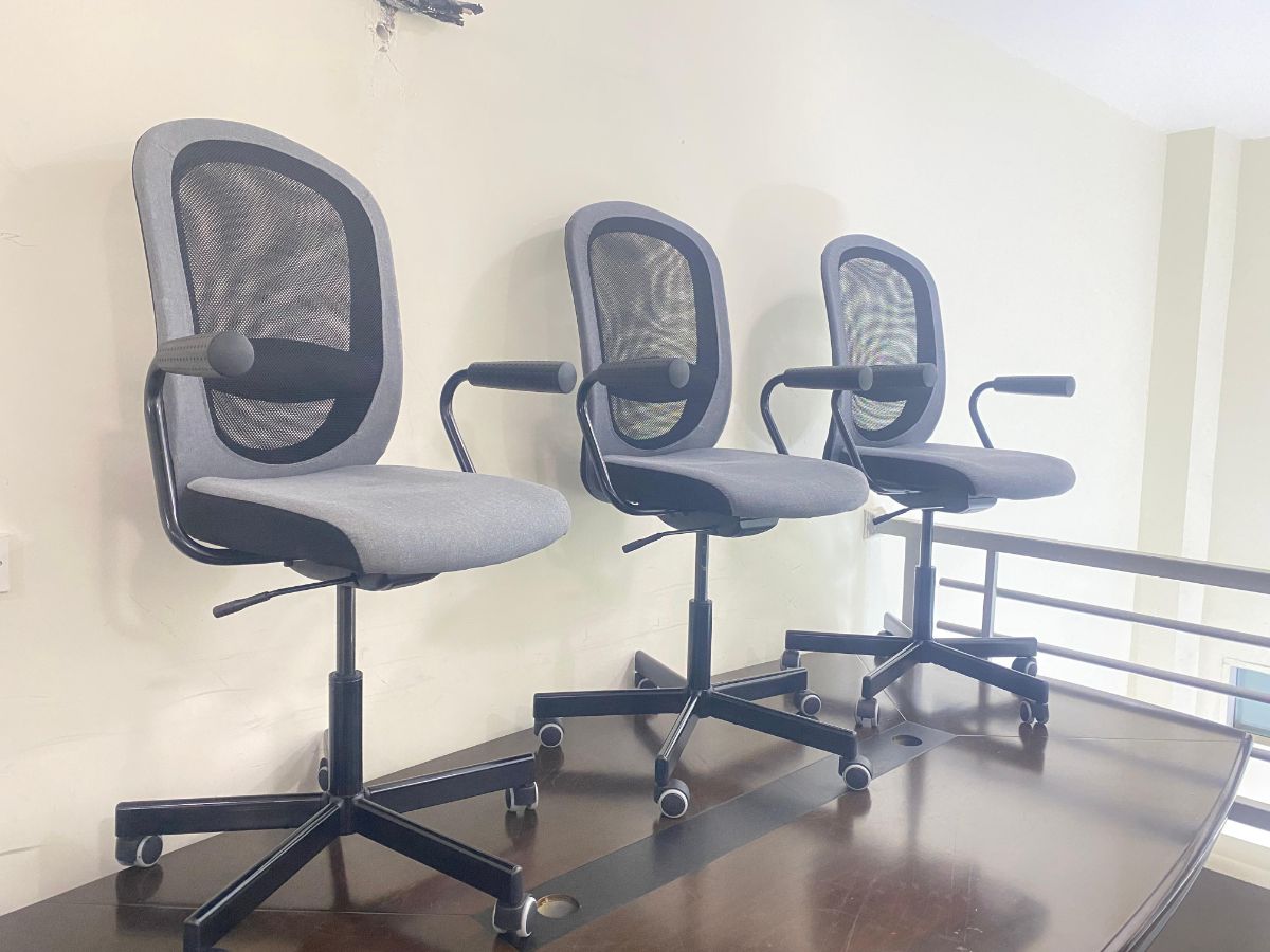 Used office desk study table metting table reception workstation sofa buy sell 33270617 - Image 8