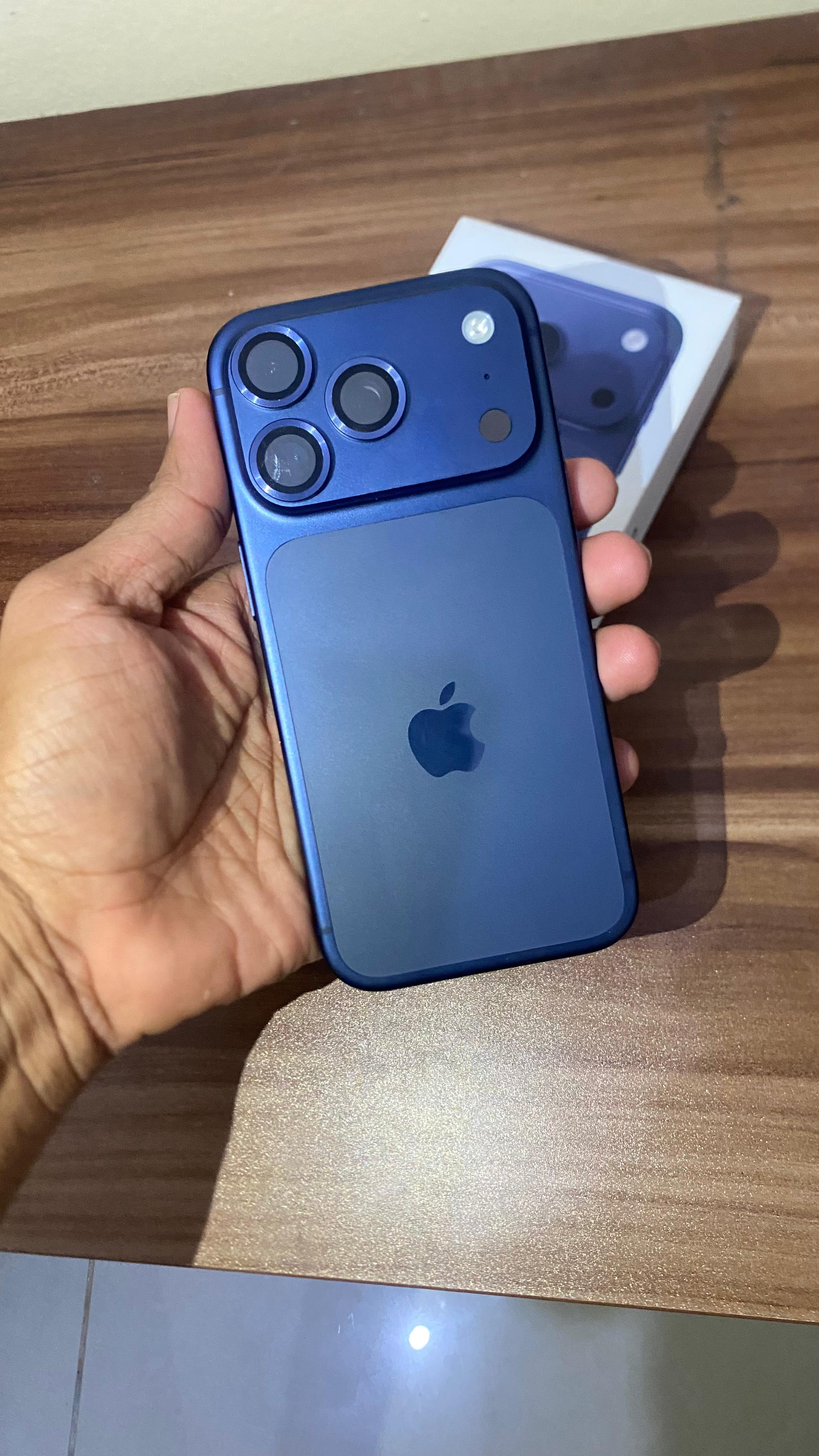 iPhone 17 pro 512  - Image 4
