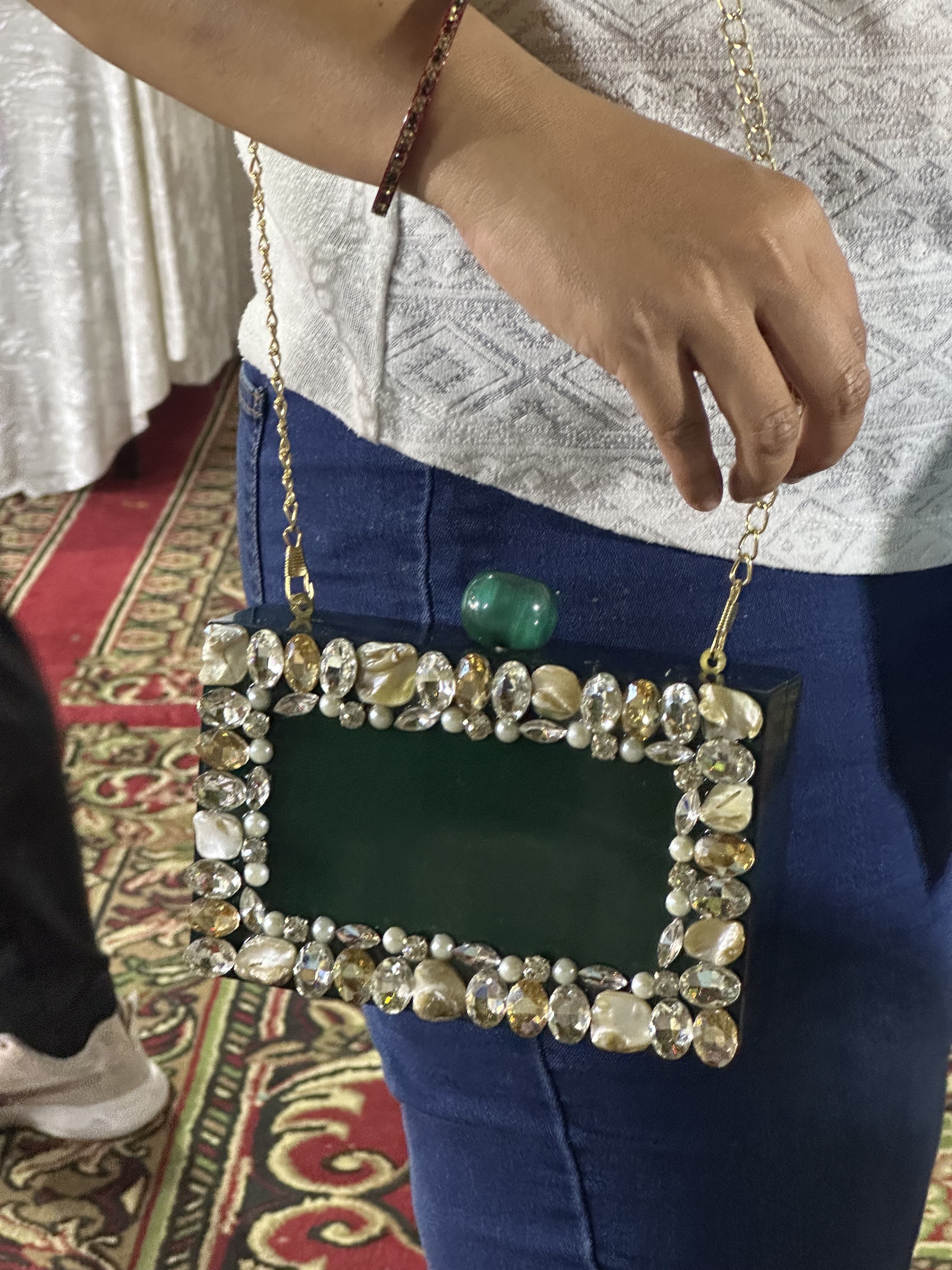 High fashion beautiful handmade oxidized jewellery and MOP(Mother of pearl)party bags. - Image 5