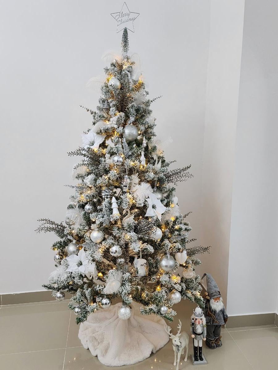 Marks ans spencer christmas tree - Image 1