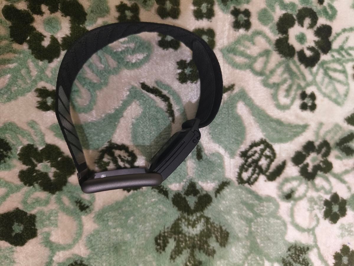 1 month old Whoop 5.0 Peak for Sale - Image 4