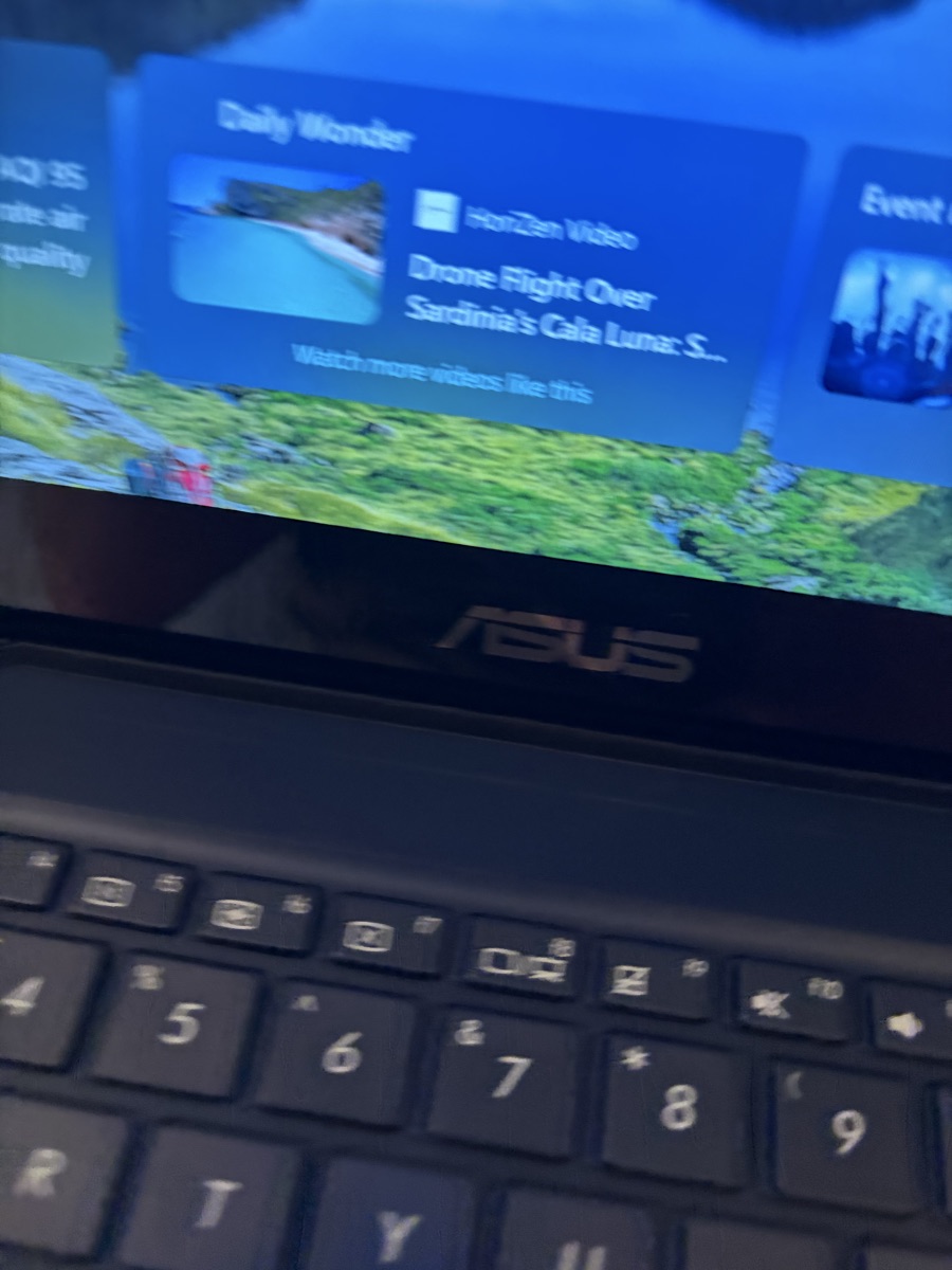 Asus Laptop UX301LA - Image 4