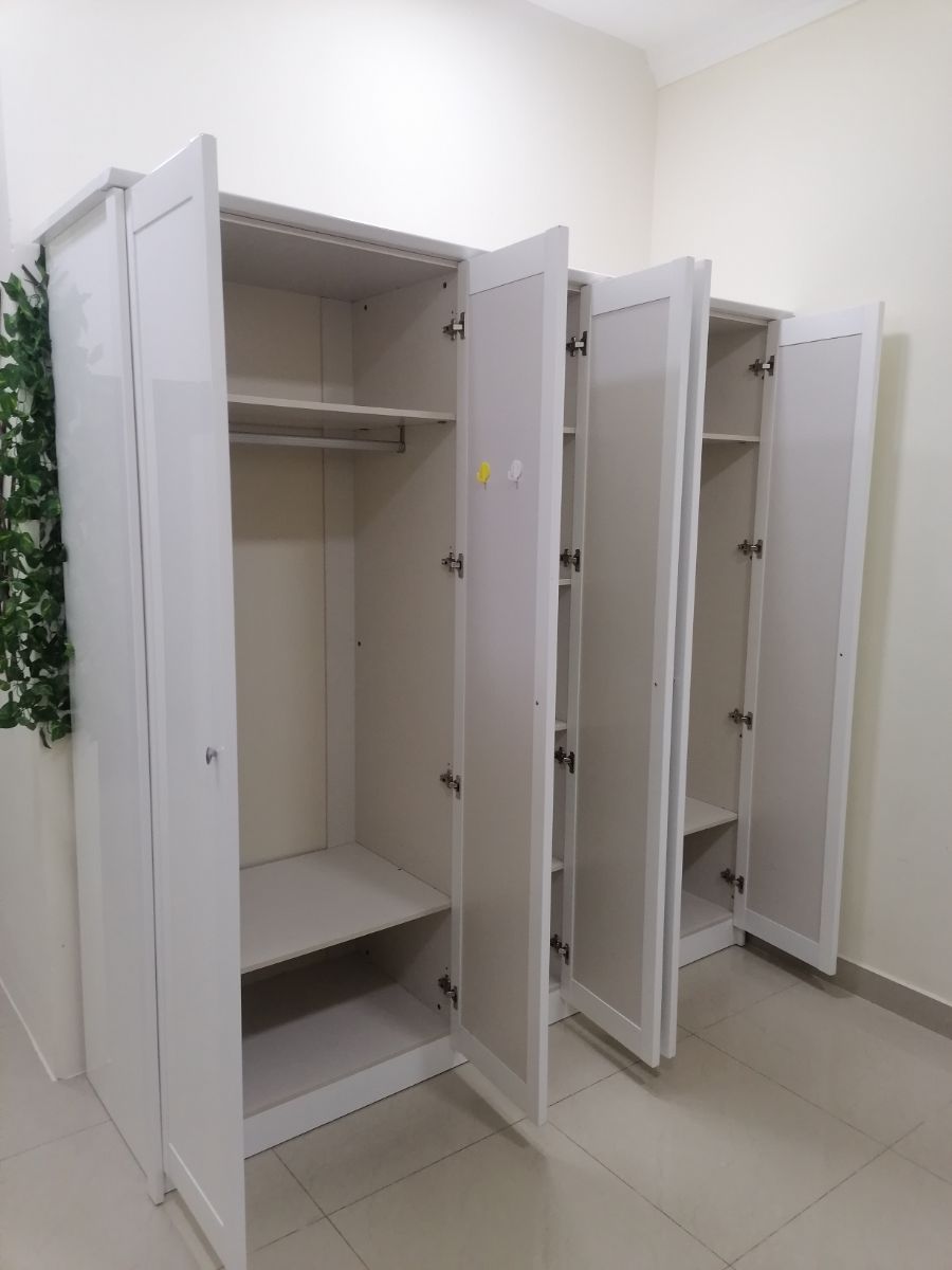 For sale home centre 5 doors cabinet - Image 2