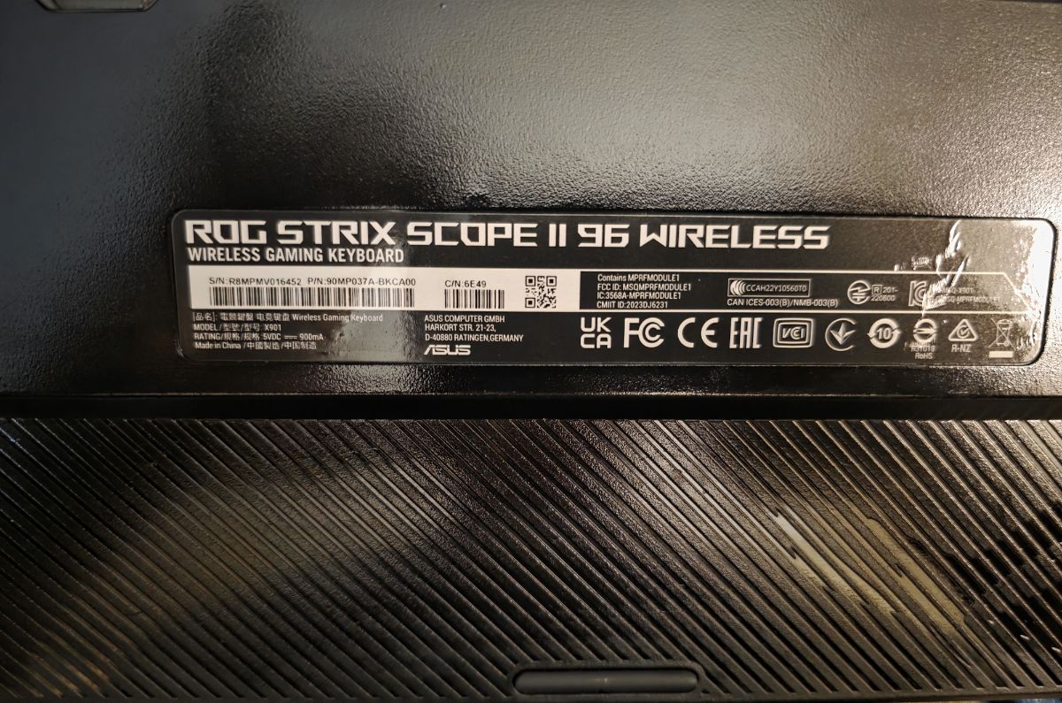 ROG Strix Scope II 96 Wireless gaming keyboard - Image 8