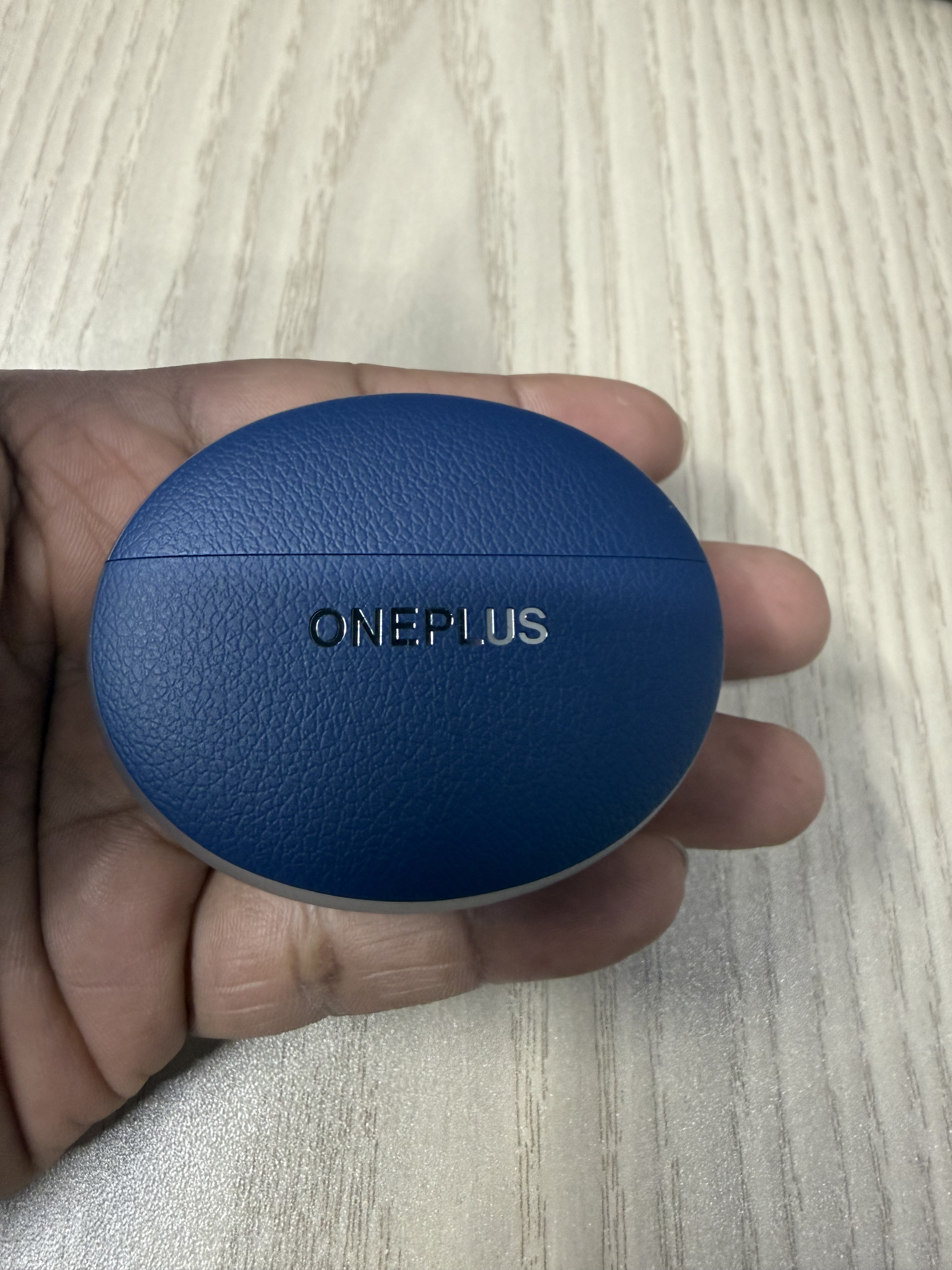 Oneplus Buds pro 3 - Image 2