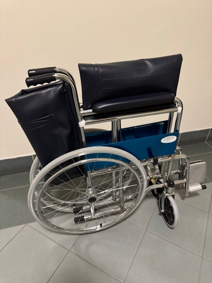 Wheelchair - Image 4