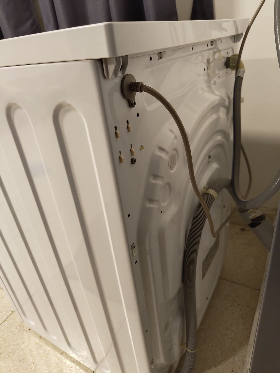 Hitachi Washing Machine – 8kg – Excellent Condition - Image 1
