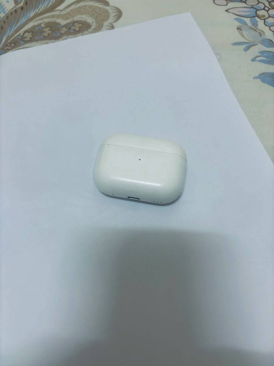 AirPod pro 2 generation A2698 - Image 4