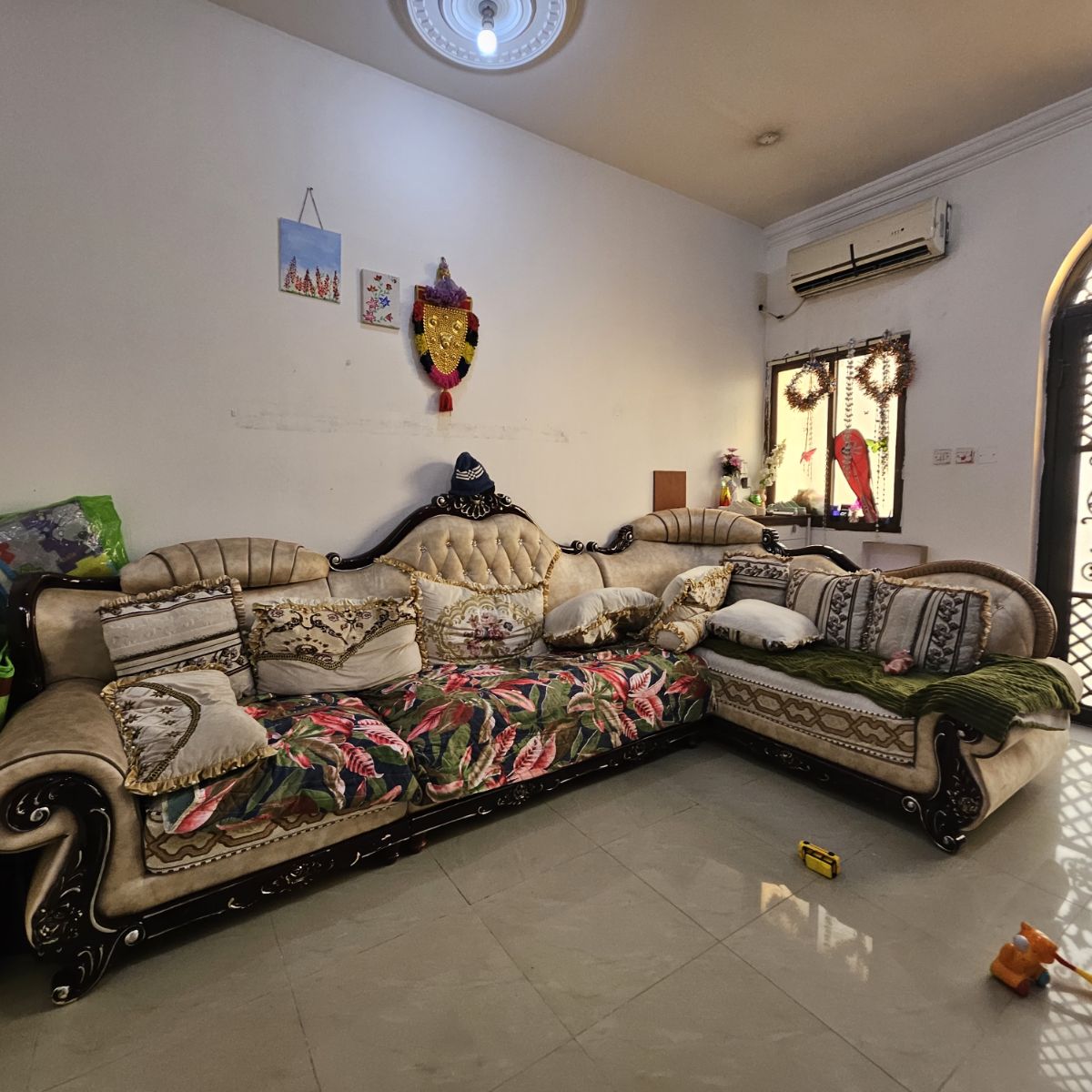 Big Sofa for sale - Image 2