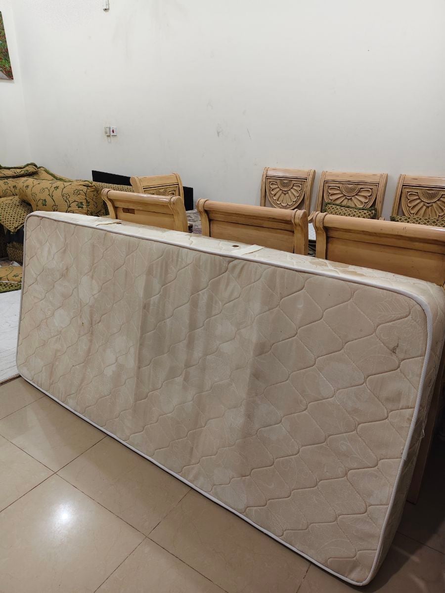 bed - Image 2