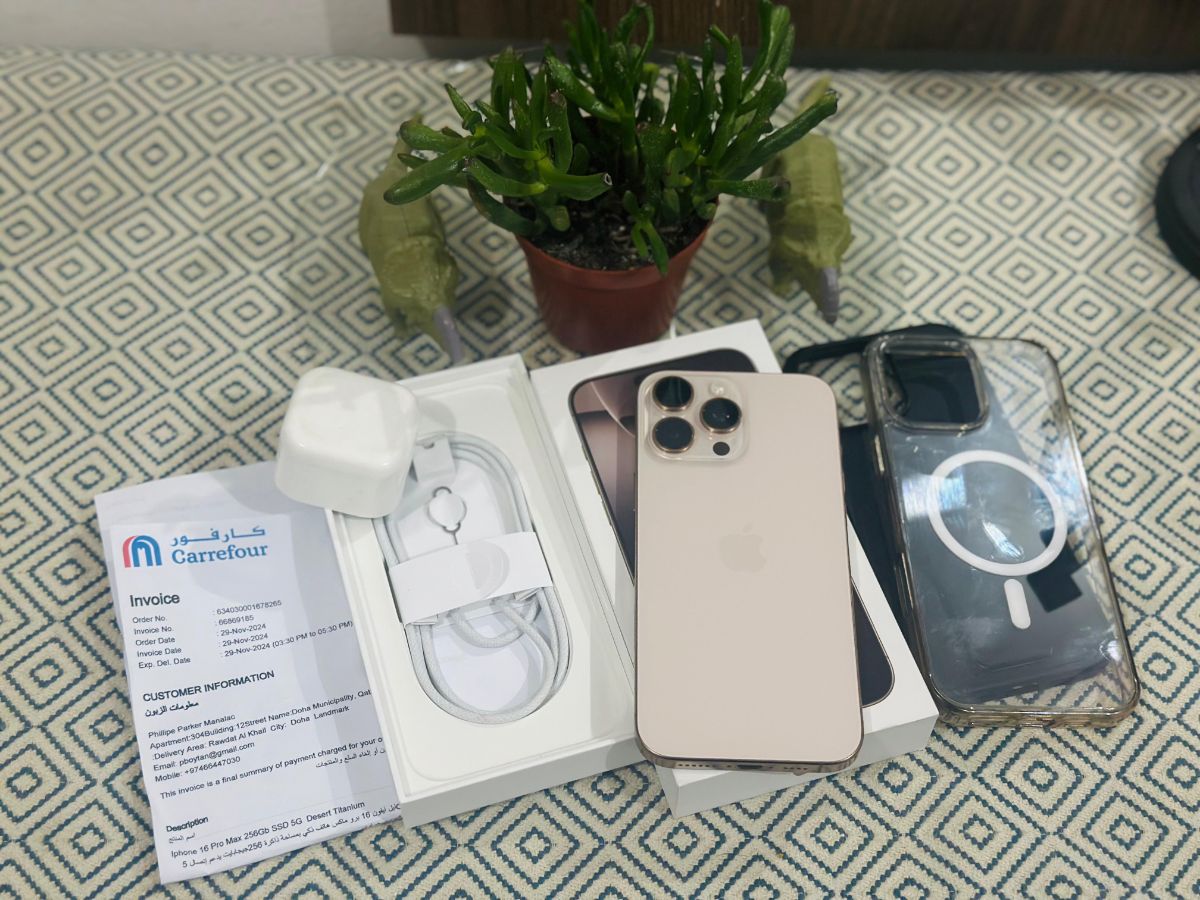 Iphone 16 pro max 256 gb like a new condition - Image 5