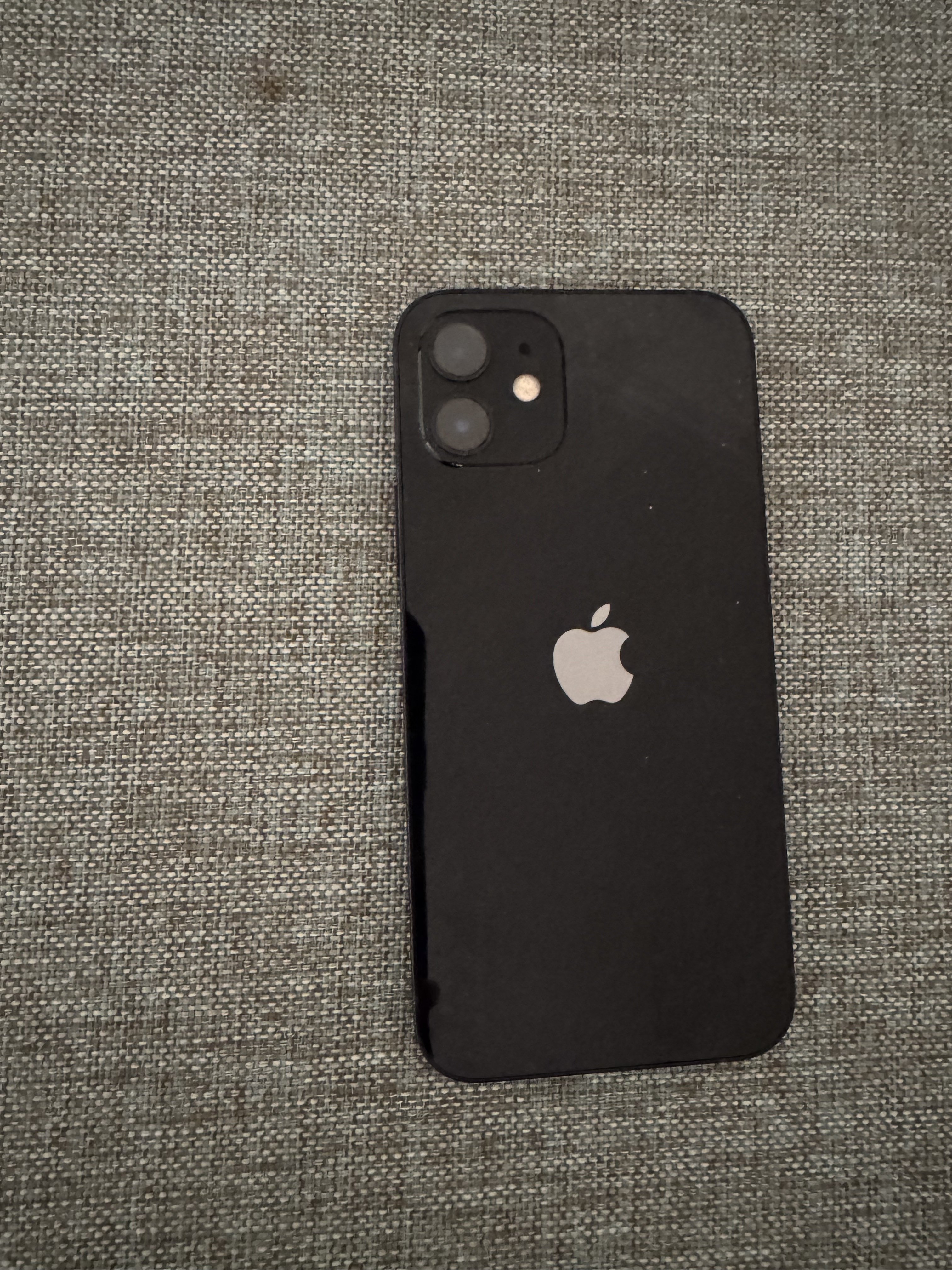 iPhone 12  - Image 3