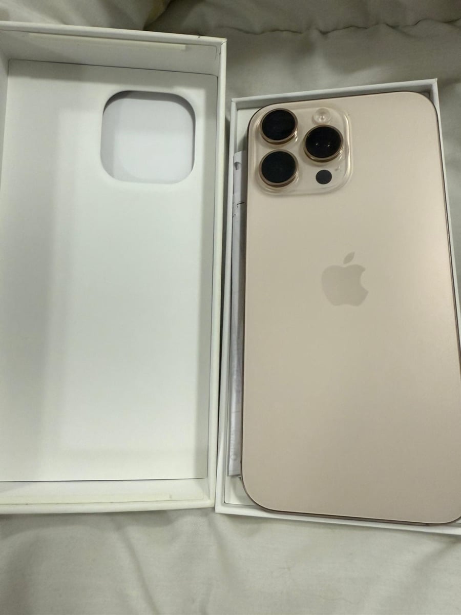 Apple iphone 16pro max dessert titanium - Image 3
