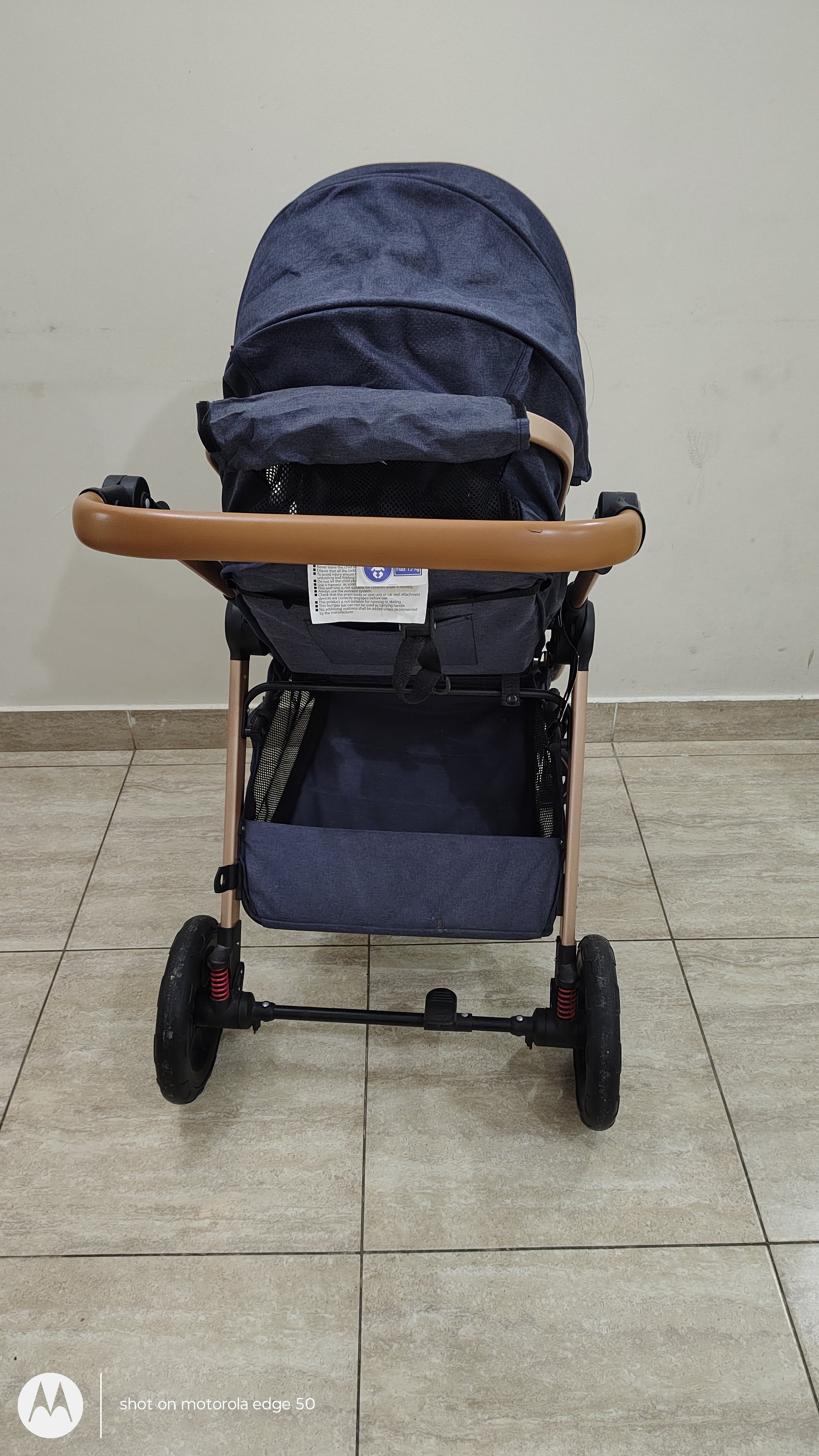 Stroller and baby bath tub  - Image 2